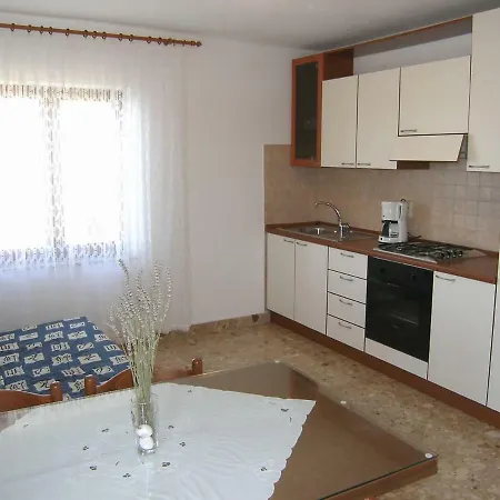Apartment Ika.3